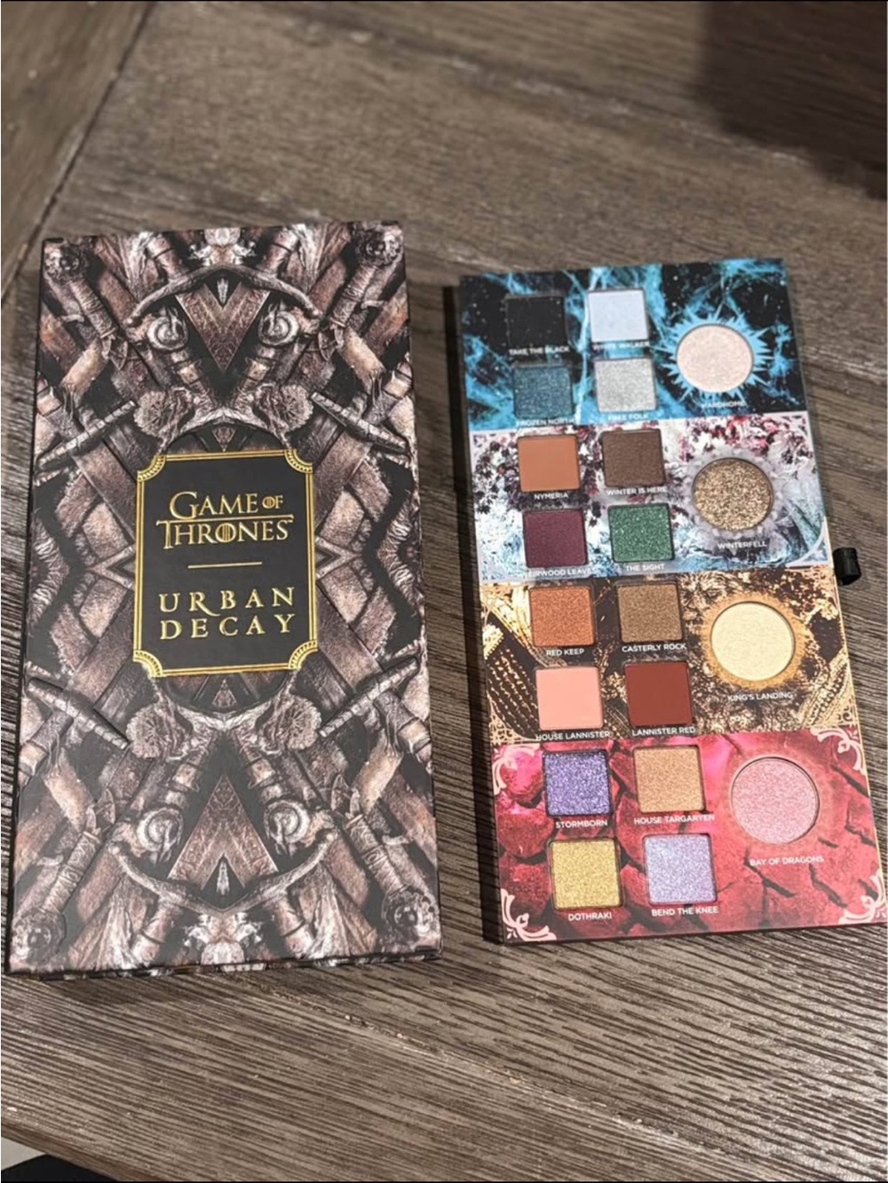 Urban Decay x Game of Thrones Eyeshadow Palette Limited Edition